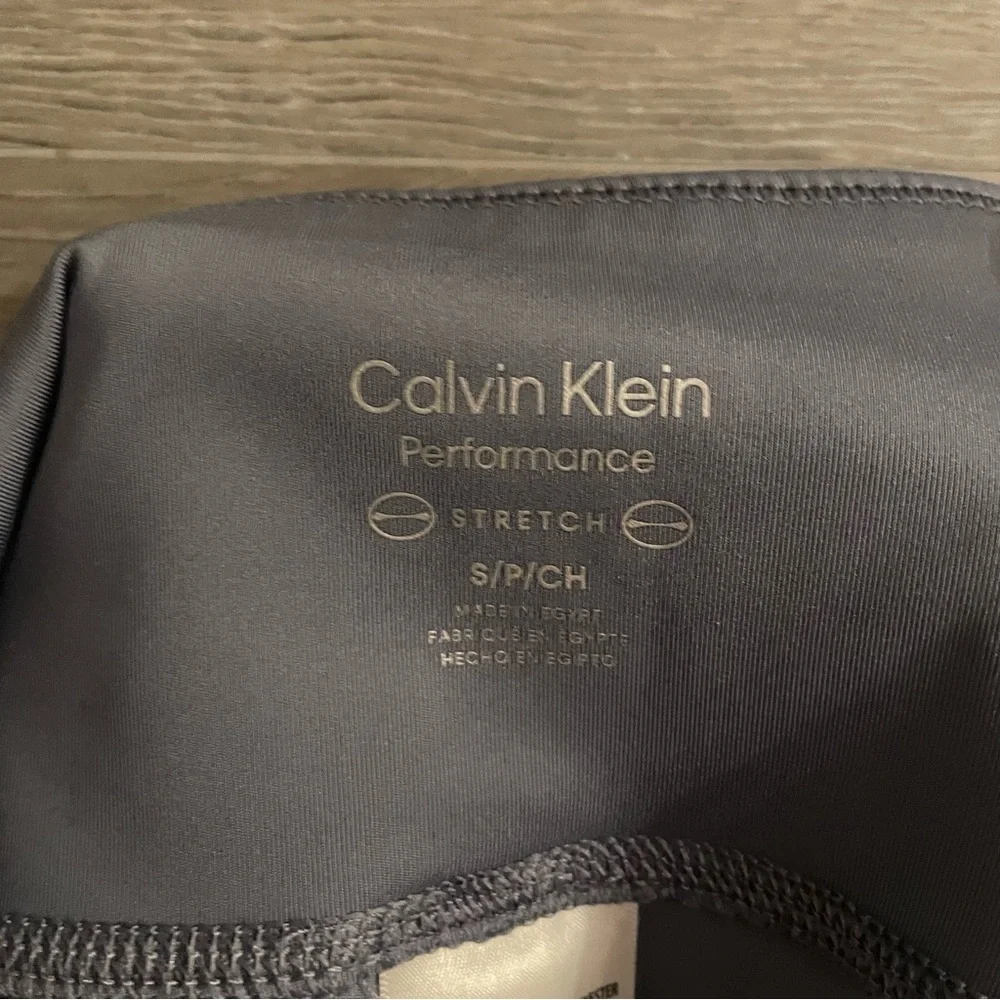 Calvin Klein Performance Set - Picture 10 of 11